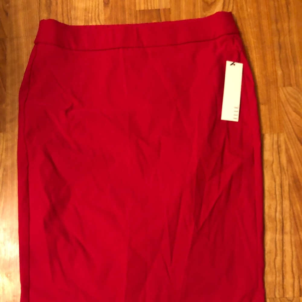 Elle pencil skirt